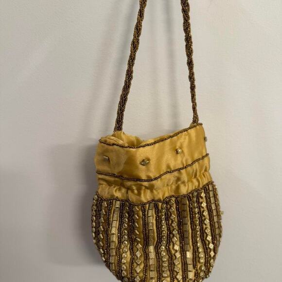 Vintage small/mini gold beaded and embellished drawstring bucket bag. - Picture 6 of 8